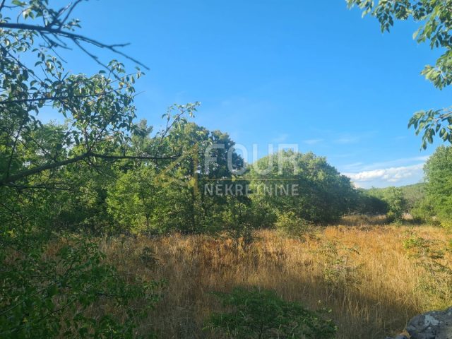 Pozemok na predaj 1752 m² – Vrbnik