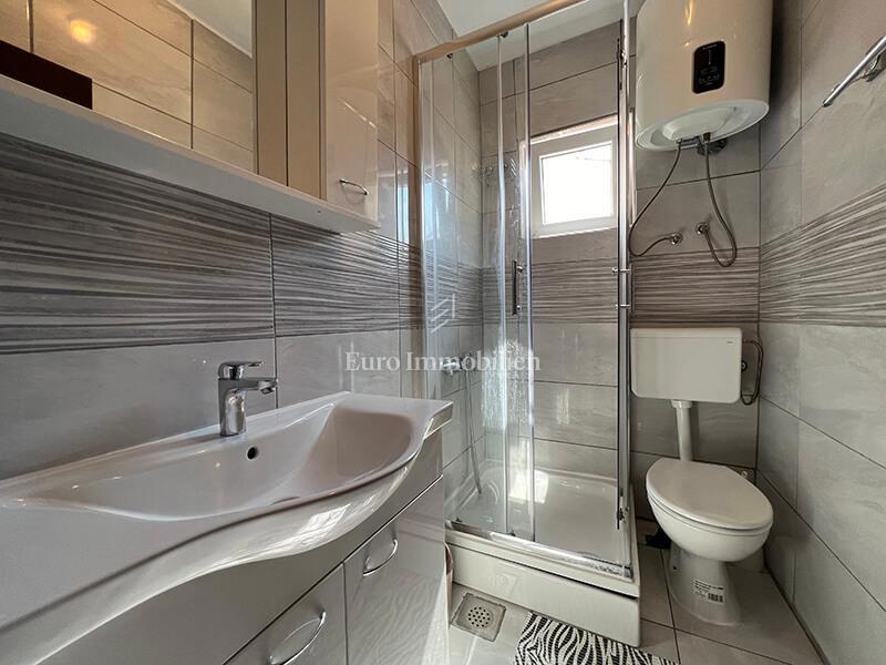 Apartma Na predaj - SPLITSKO-DALMATINSKA MAKARSKA