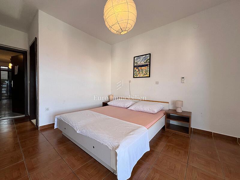 Apartma Na predaj - SPLITSKO-DALMATINSKA MAKARSKA