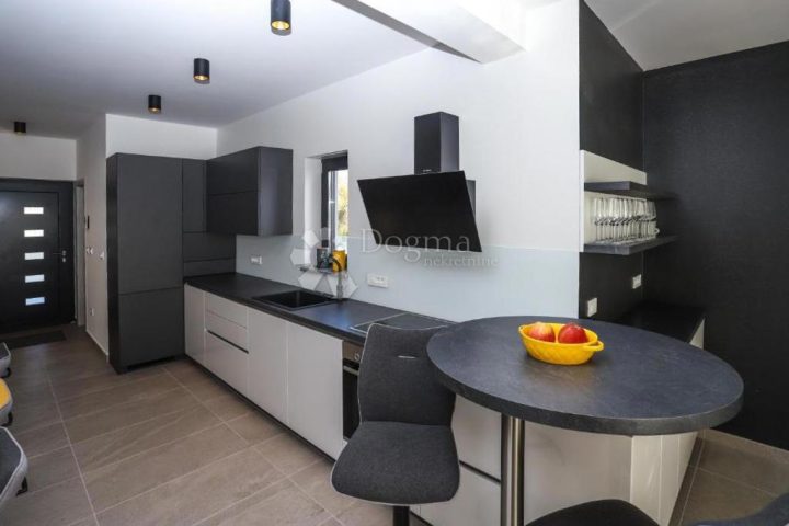 Casa In vendita - Istarska Poreč - foto 4/34