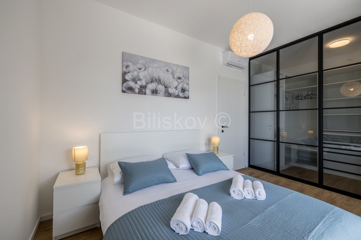 Kuća Na prodaju - SPLITSKO-DALMATINSKA KAŠTELA