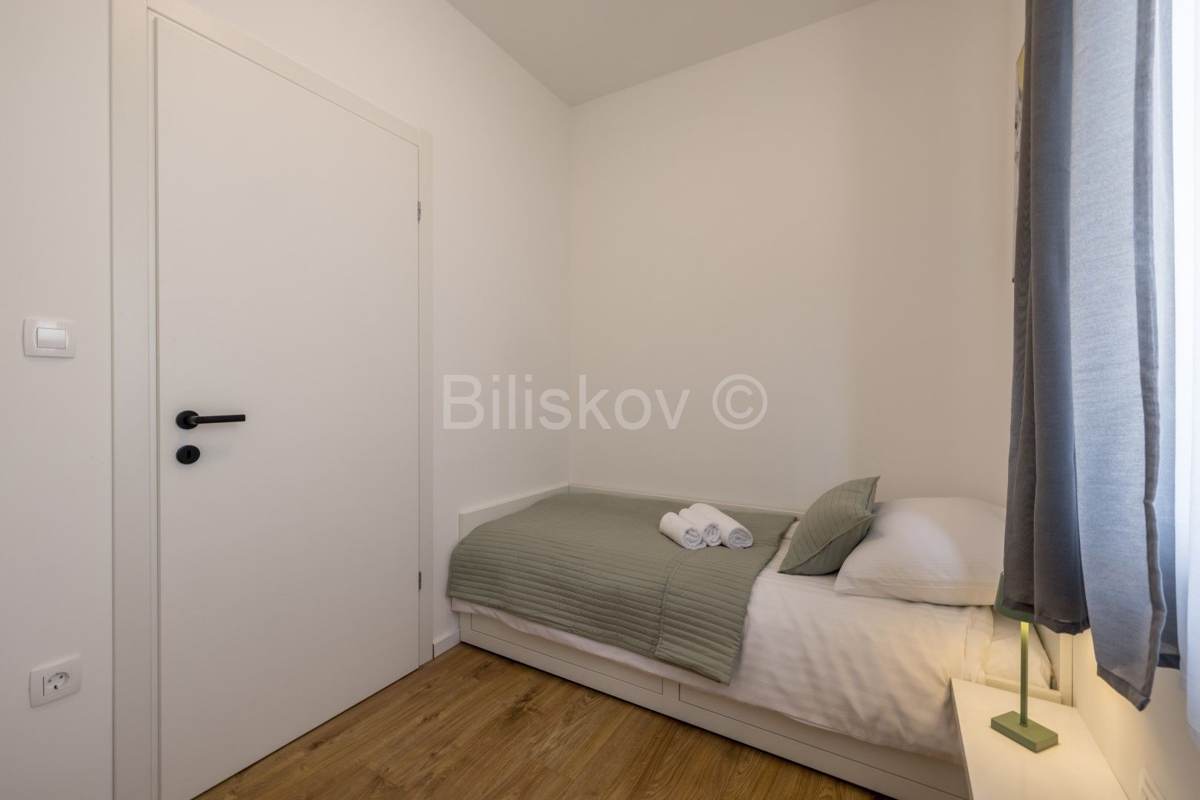 Kuća Na prodaju - SPLITSKO-DALMATINSKA KAŠTELA