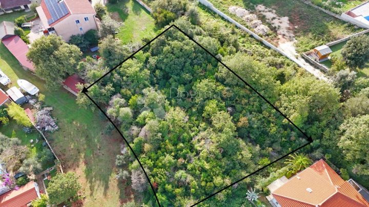 Terrain à vendre – Banjole