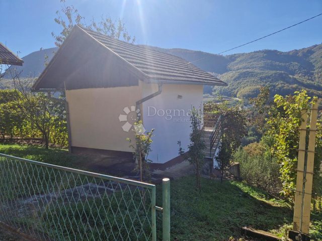 Maison à vendre 35 m² – Gornje Jesenje