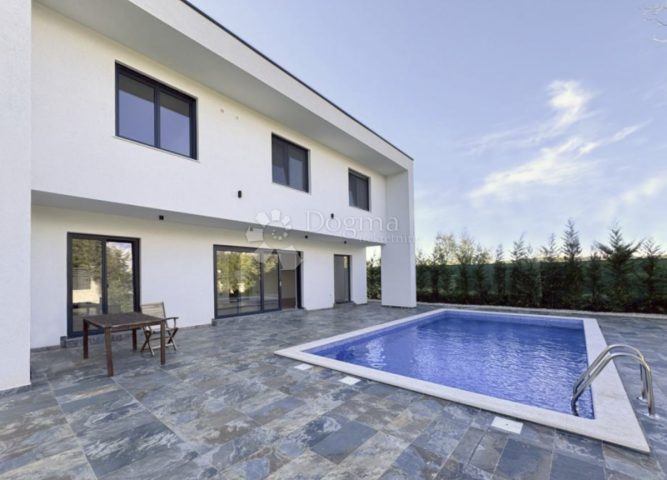 Maison à vendre 178 m² – Rovinjsko Selo