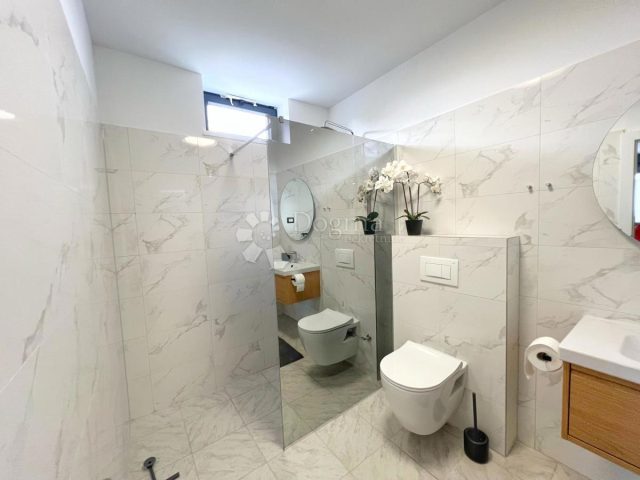Casa In vendita - Istarska Rovinj - foto 5/6