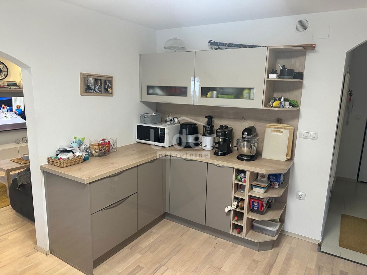 Apartma Na predaj - PRIMORSKO-GORANSKA RIJEKA