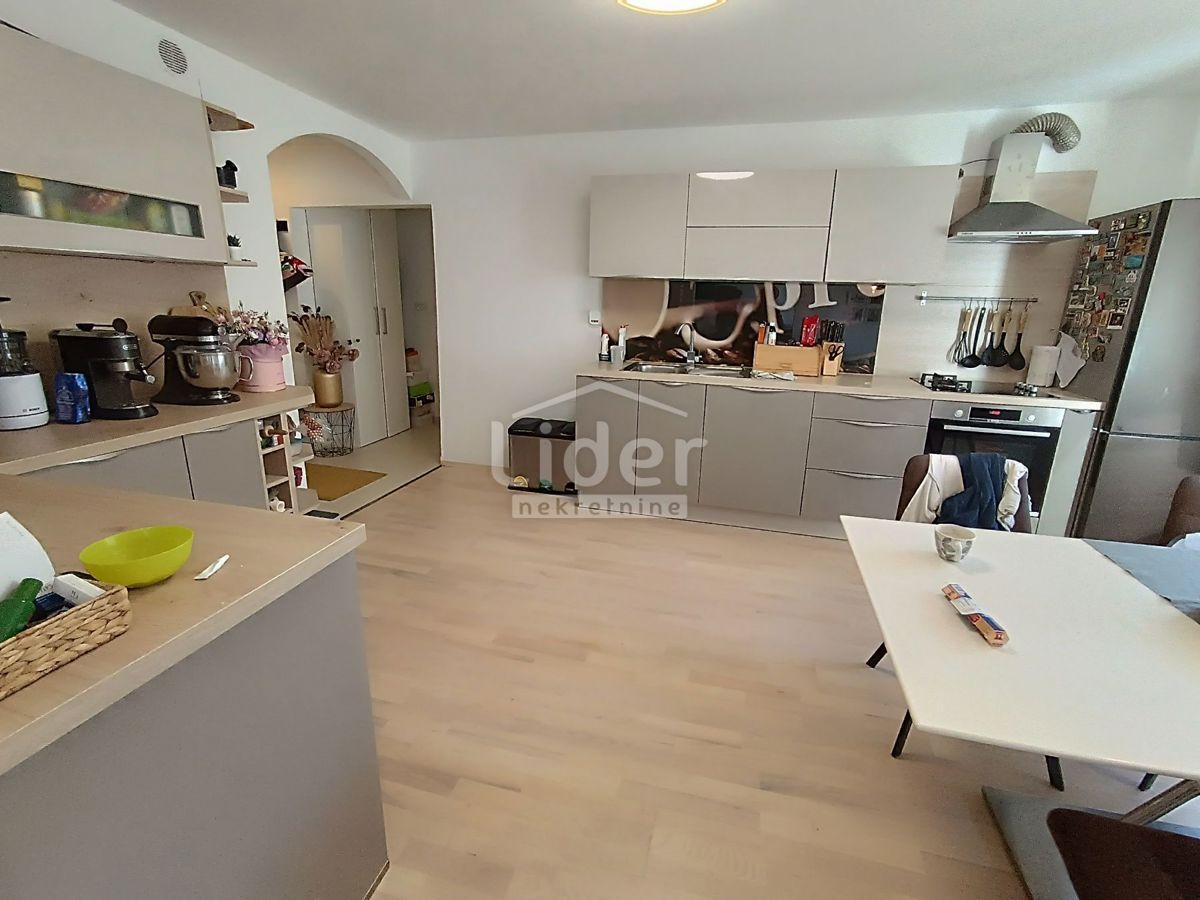 Apartma Na predaj - PRIMORSKO-GORANSKA RIJEKA