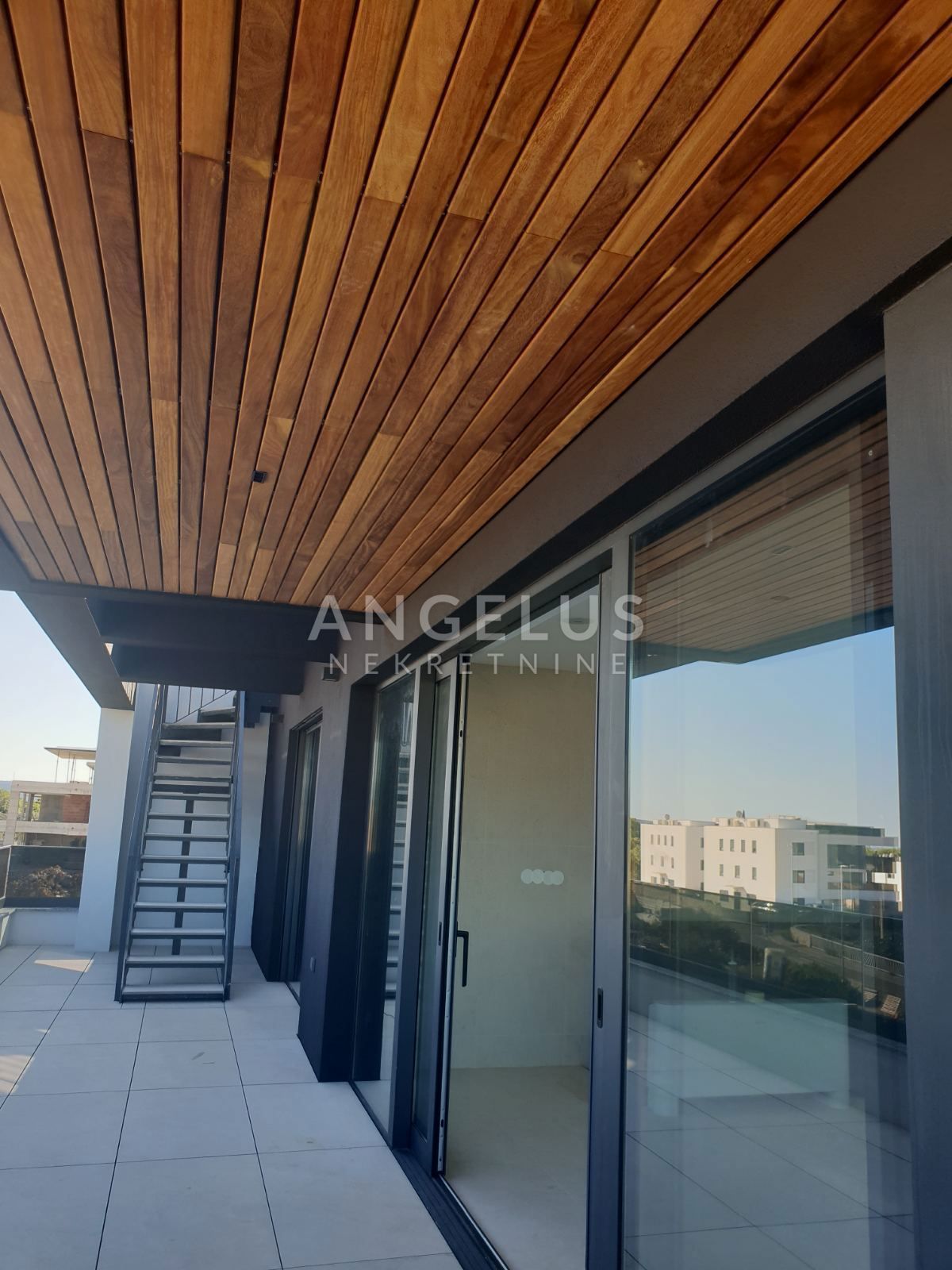 Apartmán Na predaj - PRIMORSKO-GORANSKA KRK