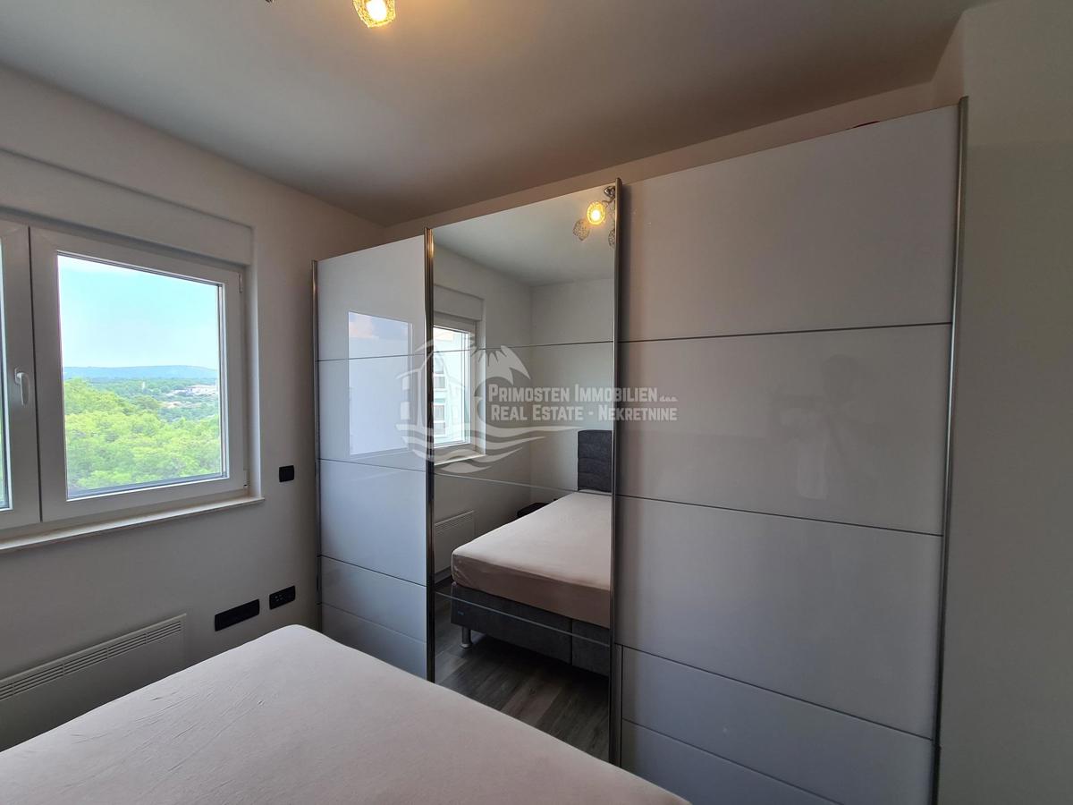 Appartement À vendre - ŠIBENSKO-KNINSKA PRIMOŠTEN