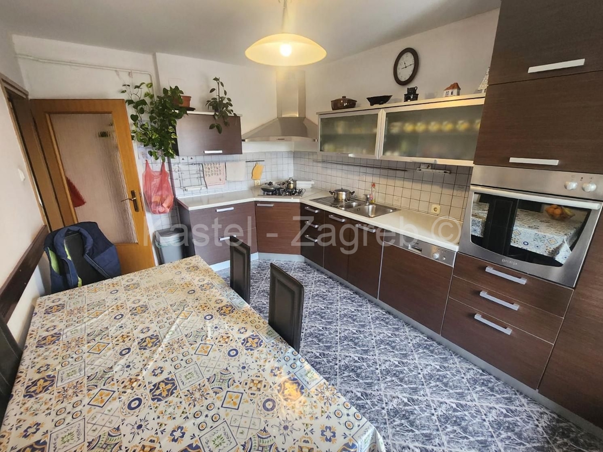 Appartement À vendre - KRAPINSKO-ZAGORSKA ZABOK