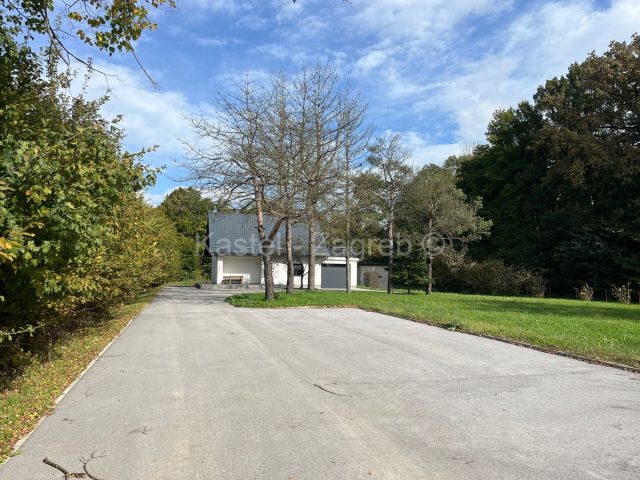 Maison à vendre 150 m² – Mokrice