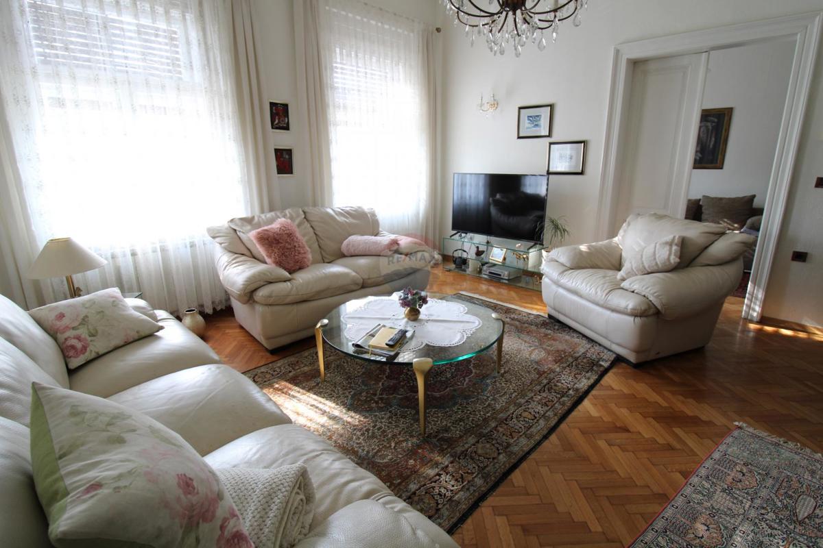 Kuća Na prodaju - ZAGREBAČKA VELIKA GORICA