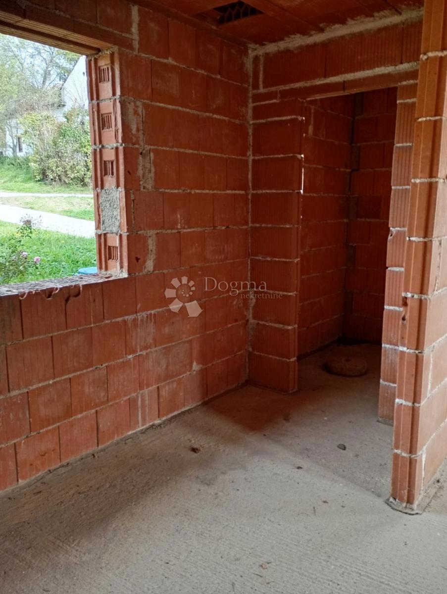 Haus Zu verkaufen - KOPRIVNIČKO-KRIŽEVAČKA KRIŽEVCI