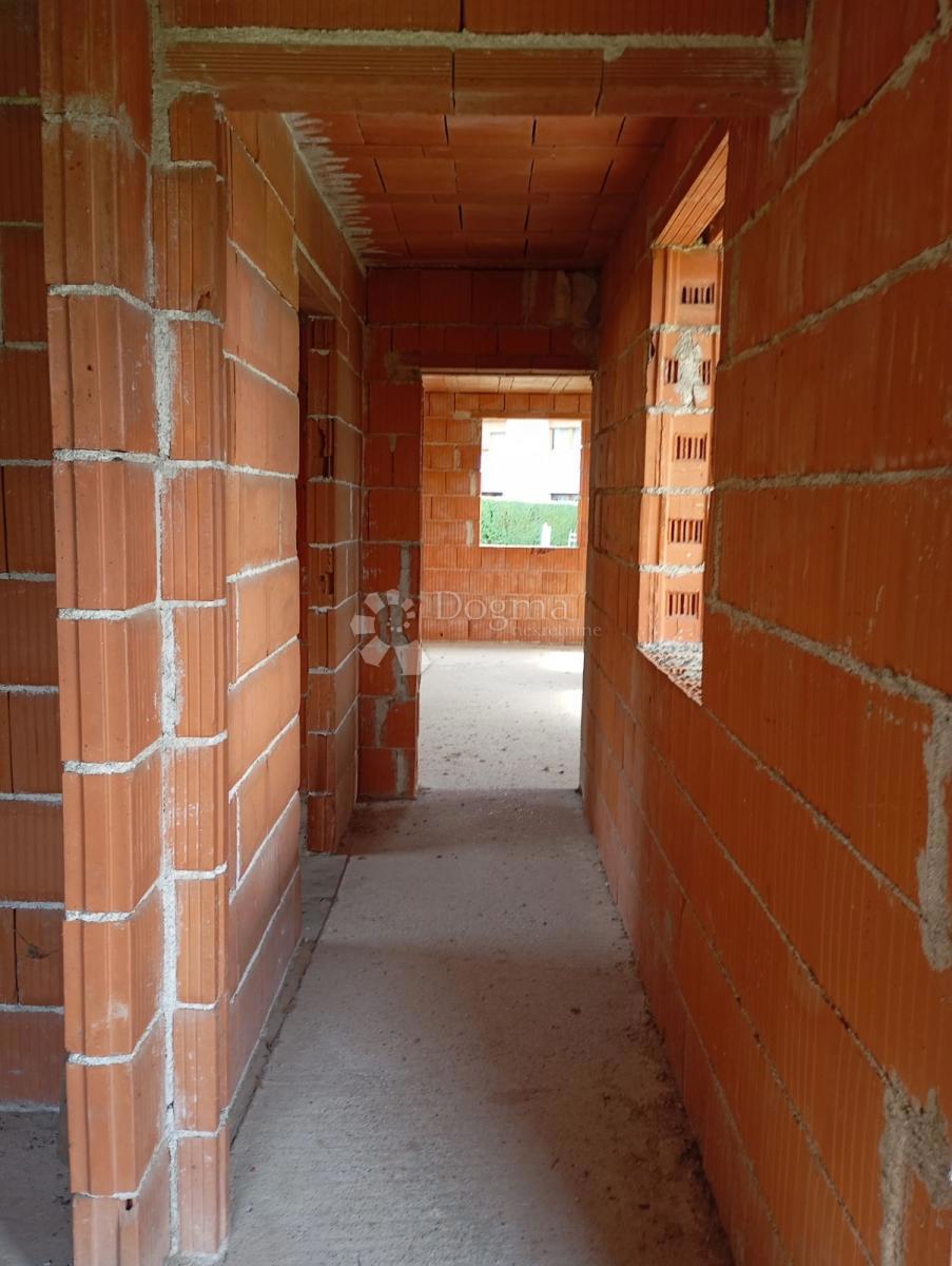 Haus Zu verkaufen - KOPRIVNIČKO-KRIŽEVAČKA KRIŽEVCI