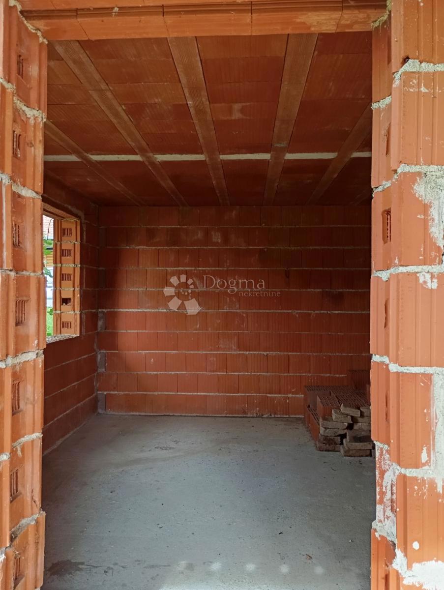 Haus Zu verkaufen - KOPRIVNIČKO-KRIŽEVAČKA KRIŽEVCI
