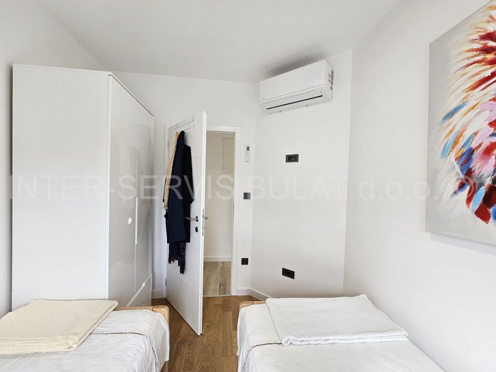 Appartement À louer - ŠIBENSKO-KNINSKA ŠIBENIK