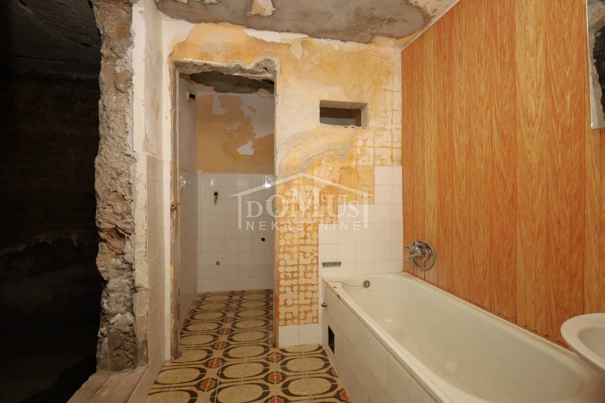 House For sale - ŠIBENSKO-KNINSKA ŠIBENIK