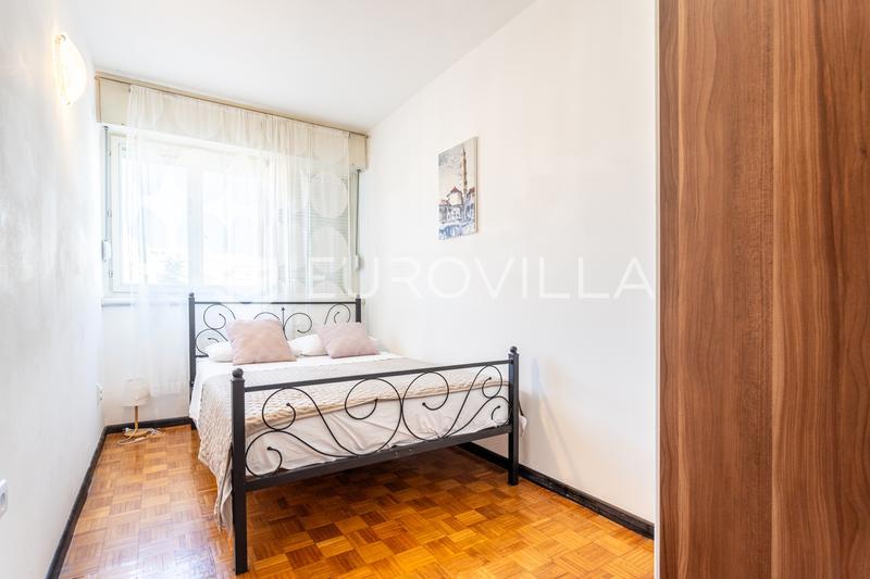 Flat For rent - SPLITSKO-DALMATINSKA SPLIT