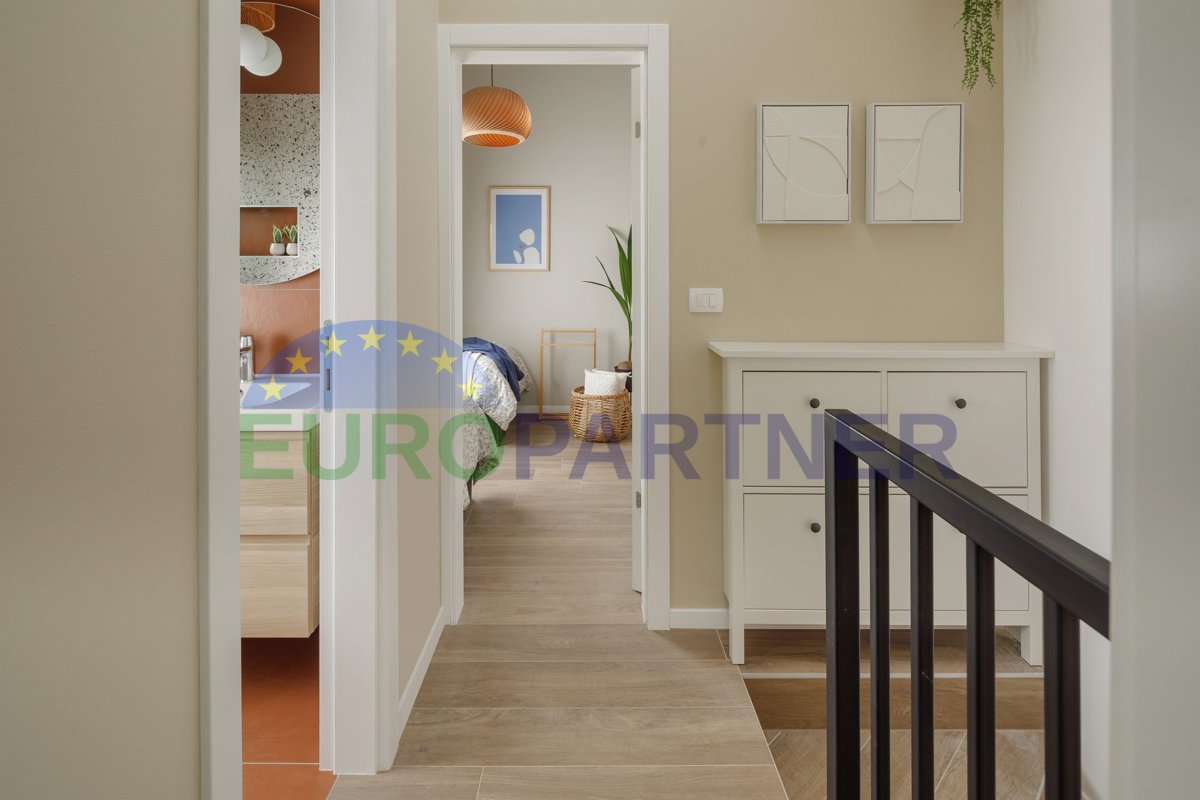Hiša Na predaj - ISTARSKA POREČ
