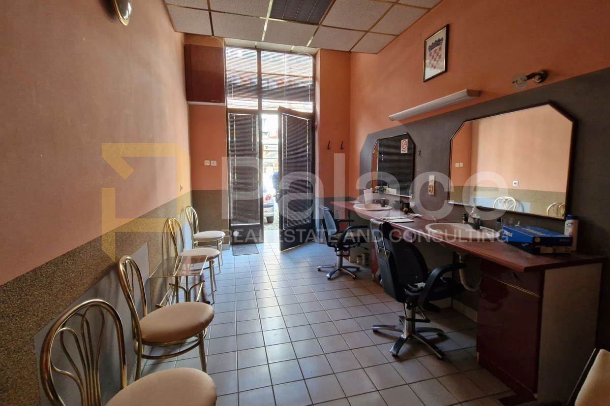 Business premises For rent - OSJEČKO-BARANJSKA OSIJEK