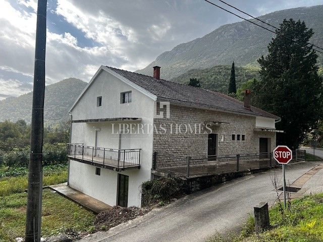 House For sale - SPLITSKO-DALMATINSKA VRGORAC