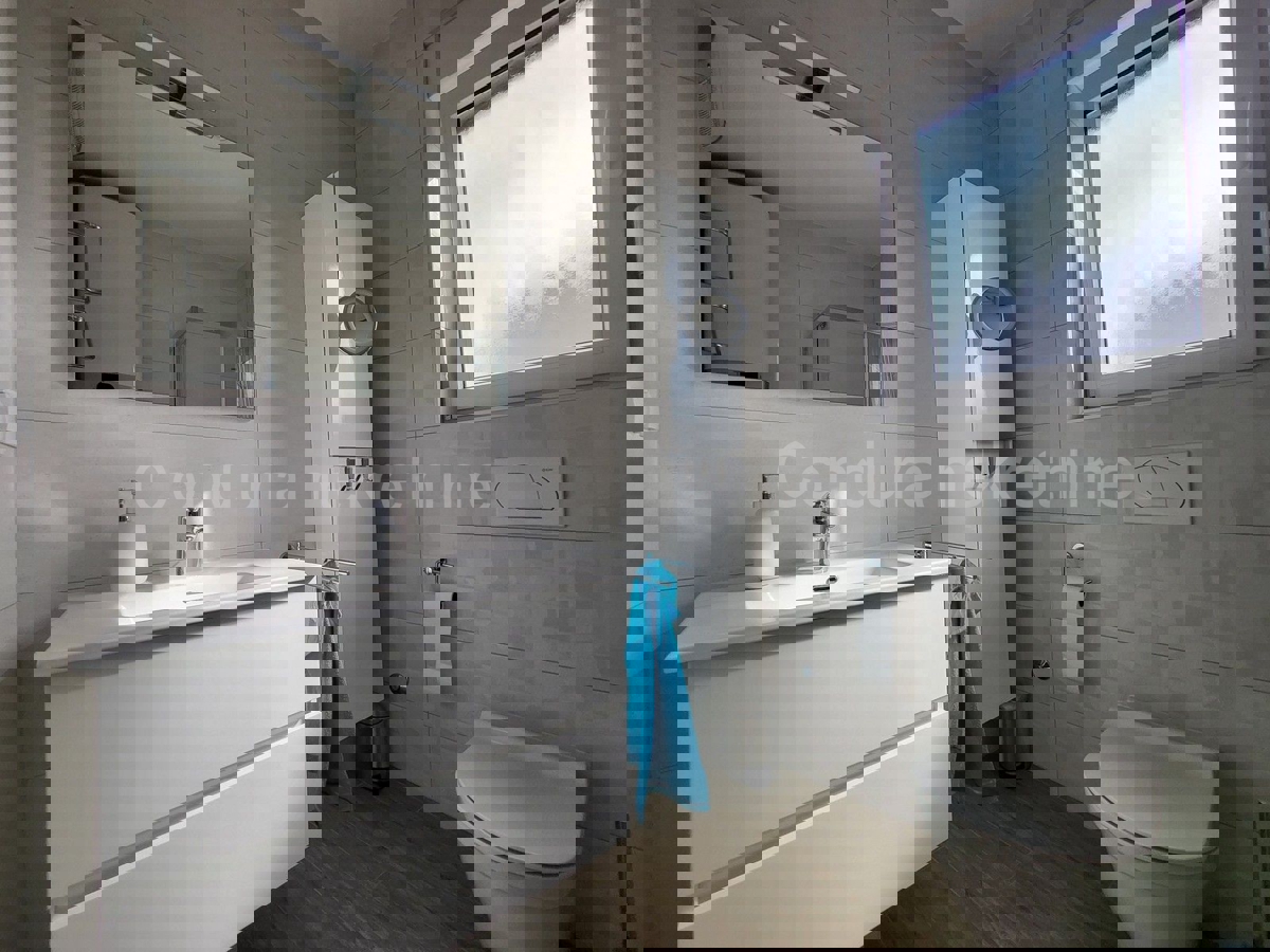 Flat For sale - ZADARSKA NIN