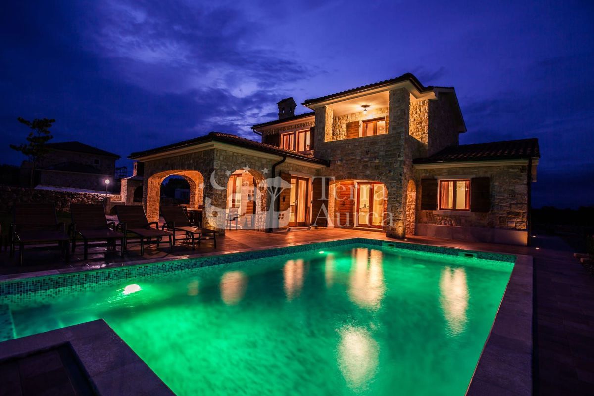 Stone houses Croatia - House For sale VRH