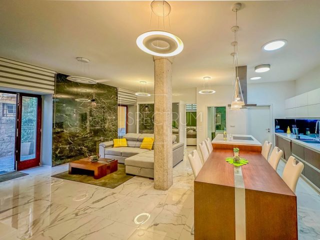 Apartmán na prodej 95 m² – Poreč
