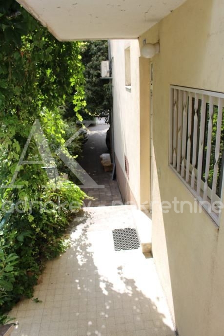 Flat For rent - SPLITSKO-DALMATINSKA MAKARSKA