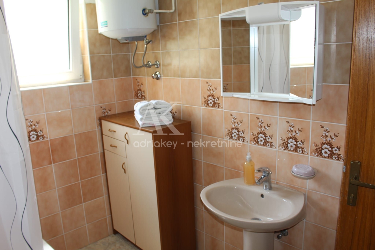 Flat For rent - SPLITSKO-DALMATINSKA MAKARSKA