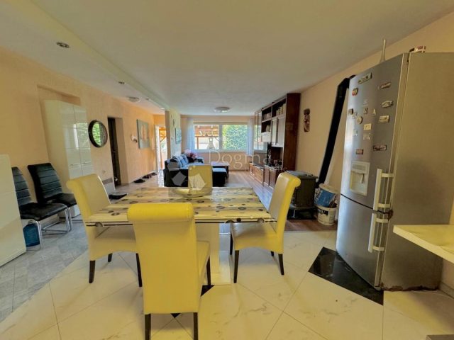 Apartmán na predaj 111 m² – Marčelji