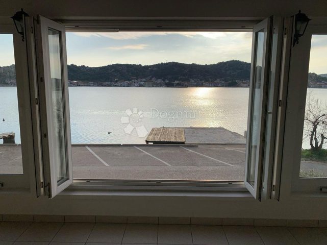 Poslovni prostori za najem 286 m² – Plano