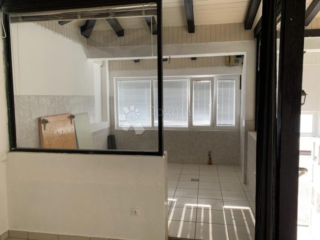 Commerciale Da affittare - Splitsko-dalmatinska Trogir - foto 4/15