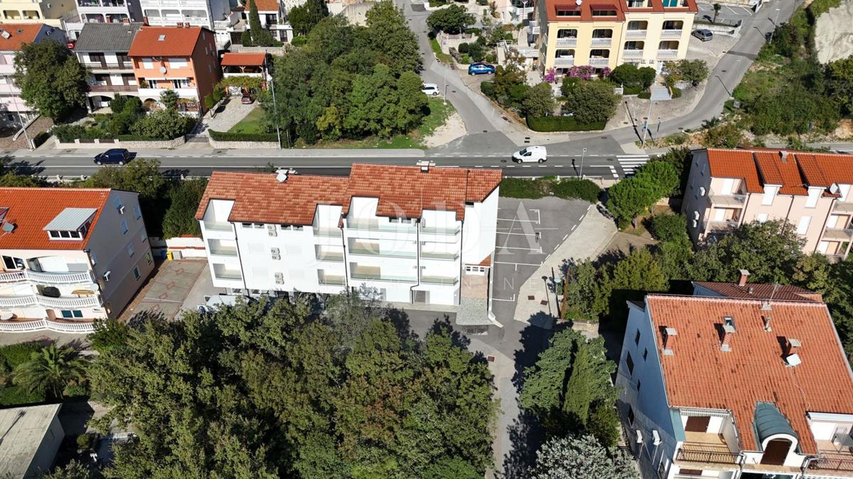 Stan Na prodaju - PRIMORSKO-GORANSKA CRIKVENICA