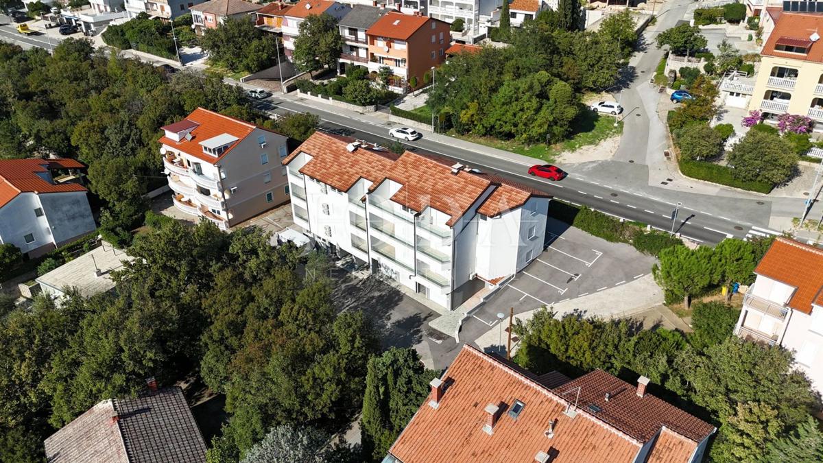 Stan Na prodaju - PRIMORSKO-GORANSKA CRIKVENICA