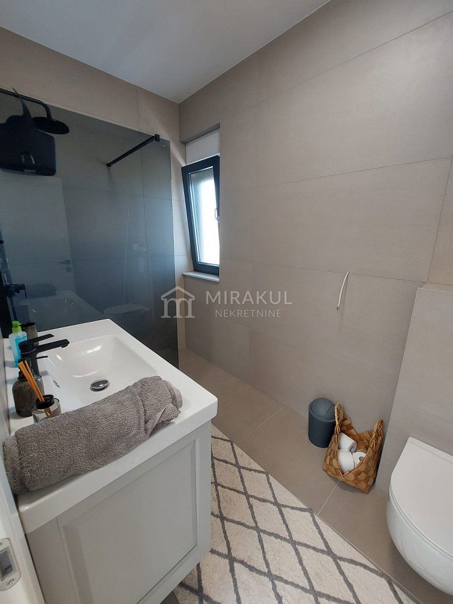 Flat For sale - ŠIBENSKO-KNINSKA VODICE