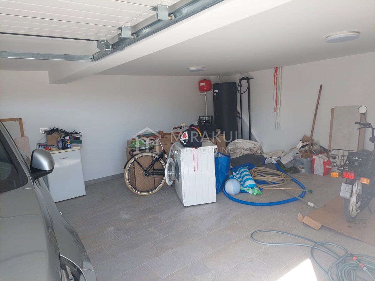 Flat For sale - ŠIBENSKO-KNINSKA VODICE