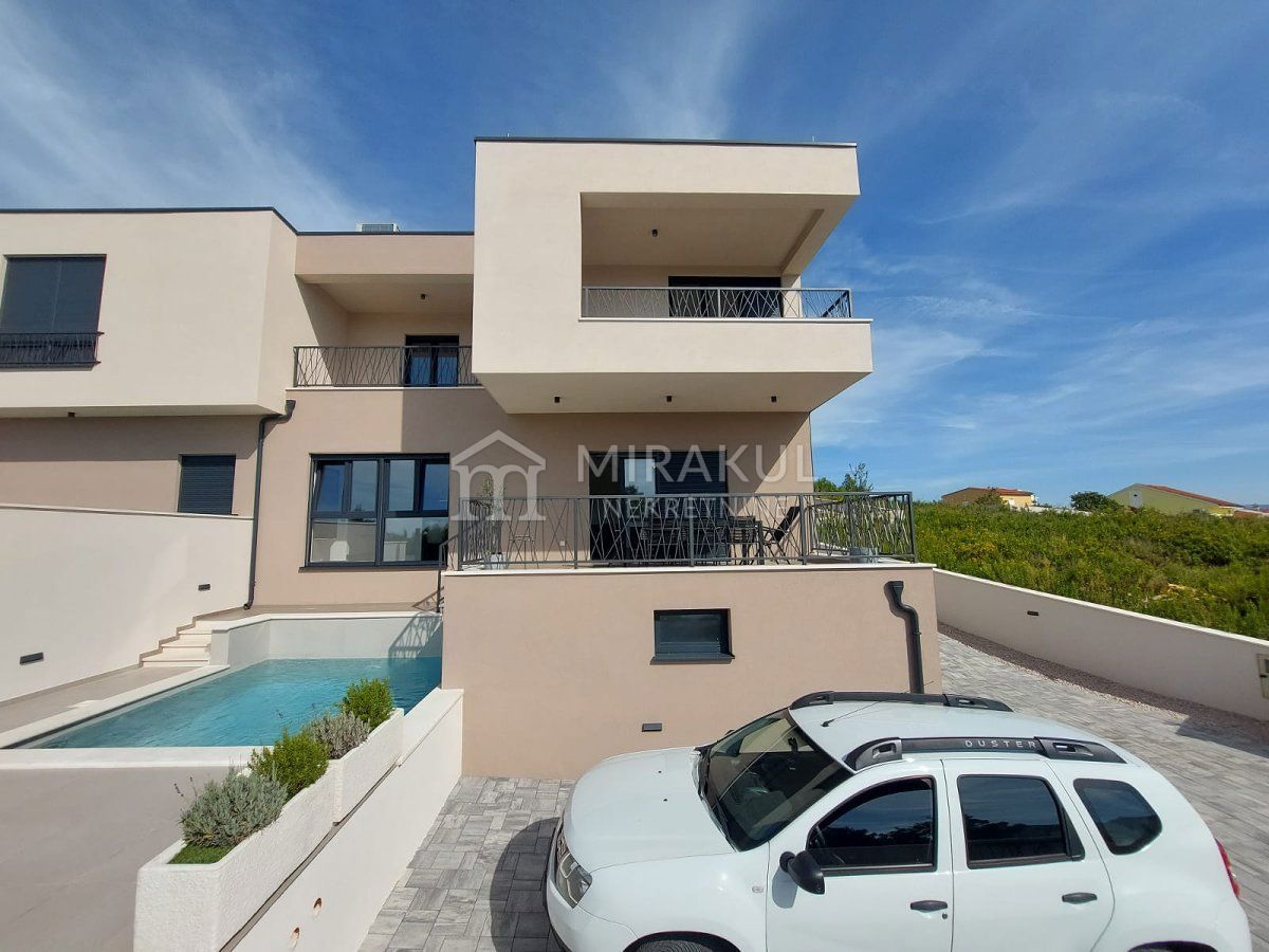 Flat For sale - ŠIBENSKO-KNINSKA VODICE