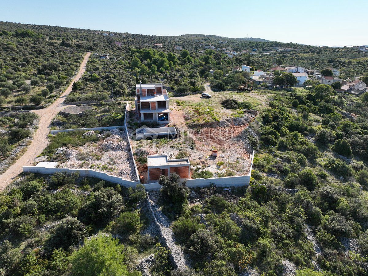 Maison À vendre - ŠIBENSKO-KNINSKA ROGOZNICA