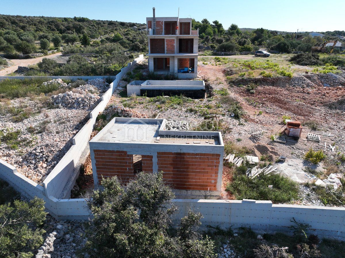 Maison À vendre - ŠIBENSKO-KNINSKA ROGOZNICA