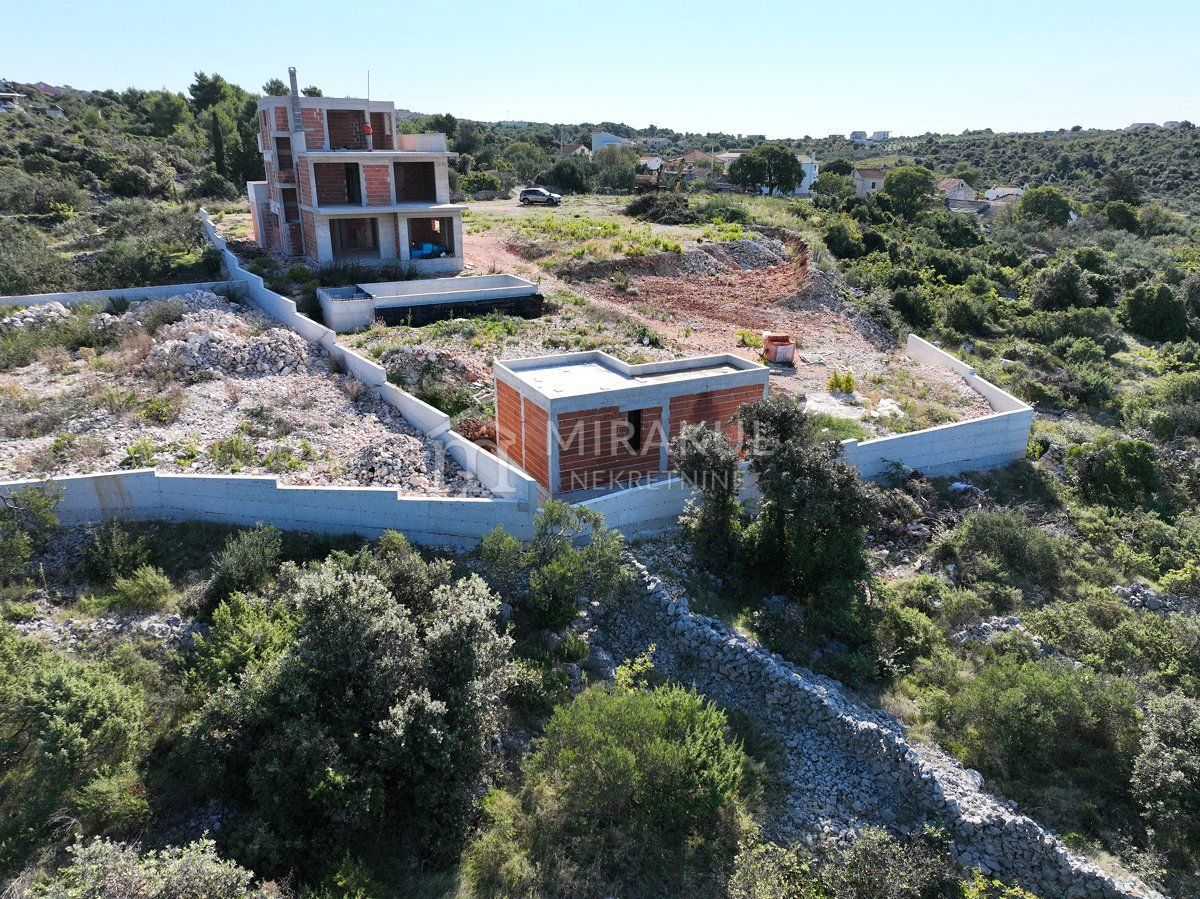 Maison À vendre - ŠIBENSKO-KNINSKA ROGOZNICA