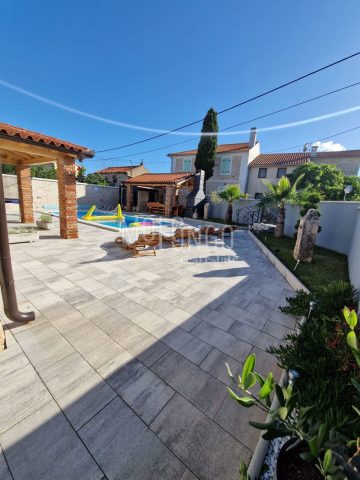 Haus Zu verkaufen - Primorsko-goranska Krk - foto 2/17