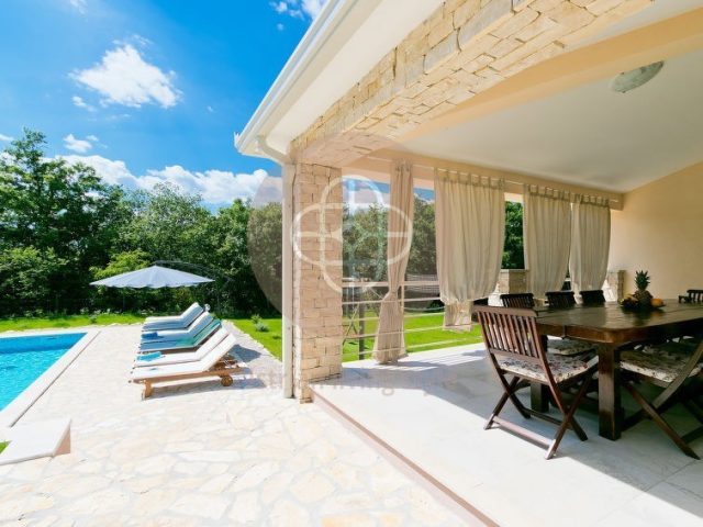 Haus zu verkaufen 215 m² – Snašići