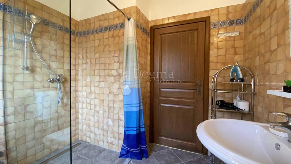 Haus Zu verkaufen - ISTARSKA SVETVINČENAT