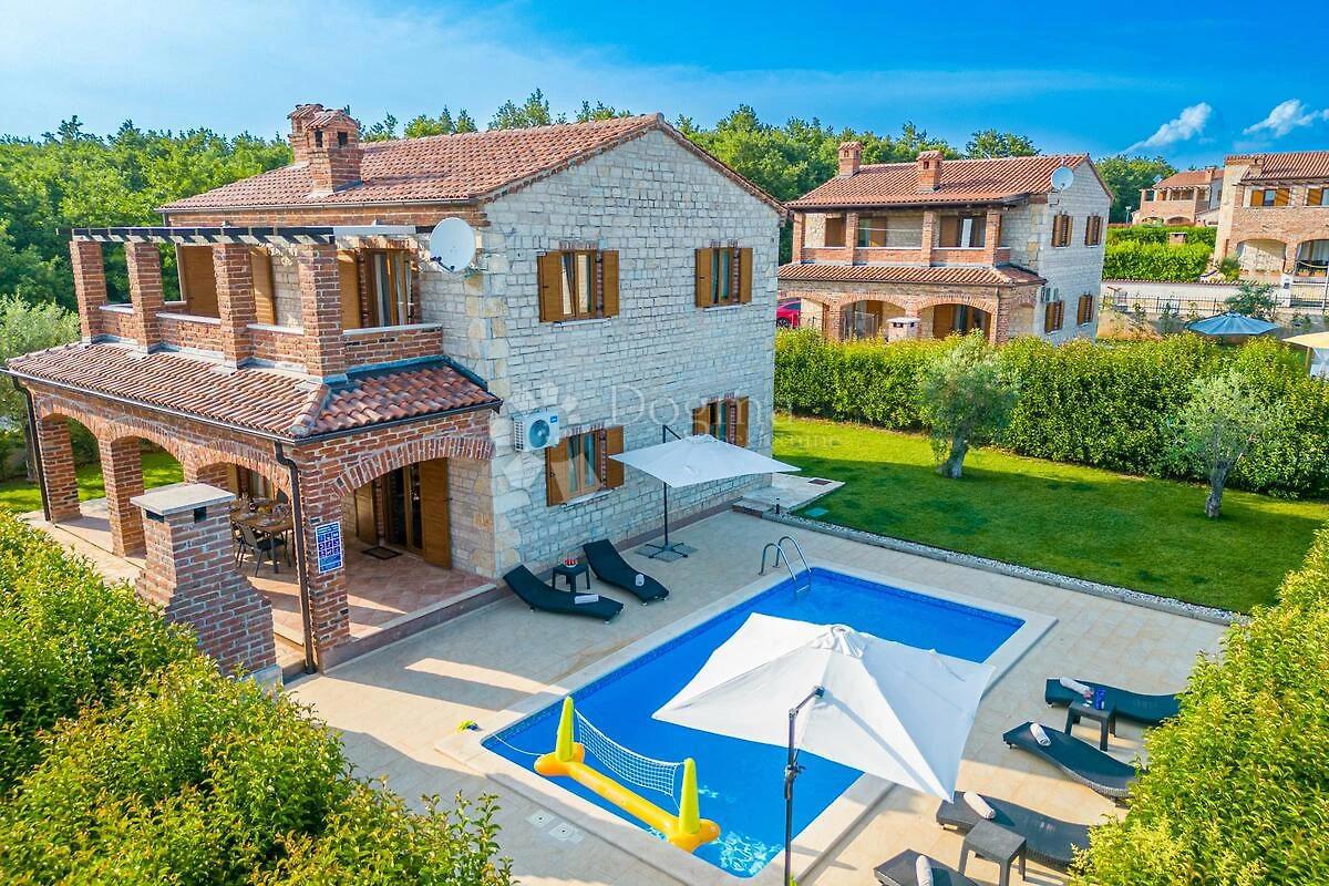 Haus Zu verkaufen - ISTARSKA SVETVINČENAT