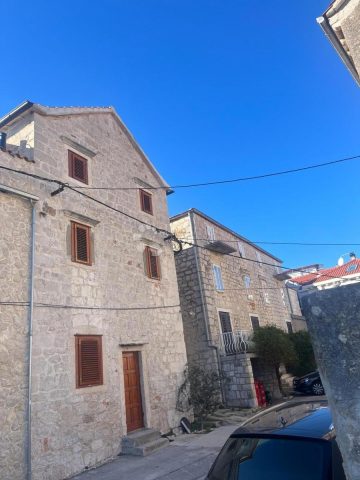 Dom na predaj 89 m² – Tisno