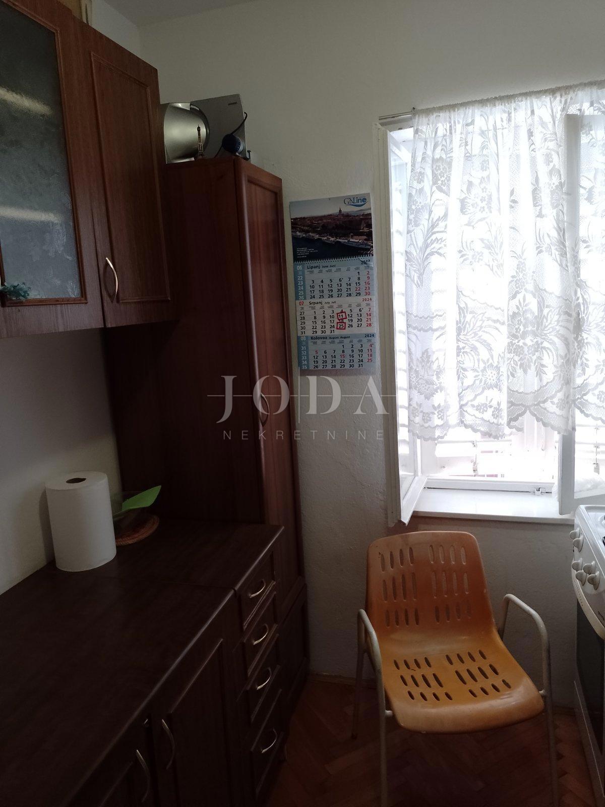 Apartma Na predaj - PRIMORSKO-GORANSKA CRIKVENICA