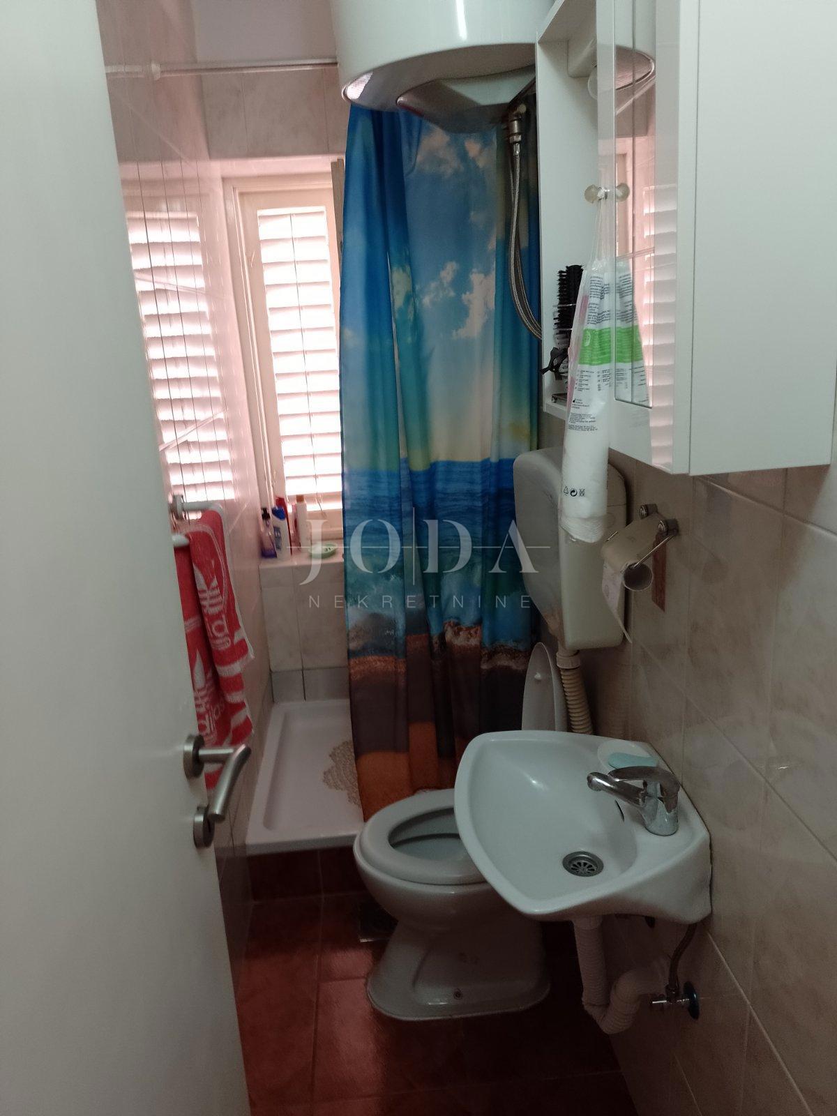 Apartma Na predaj - PRIMORSKO-GORANSKA CRIKVENICA