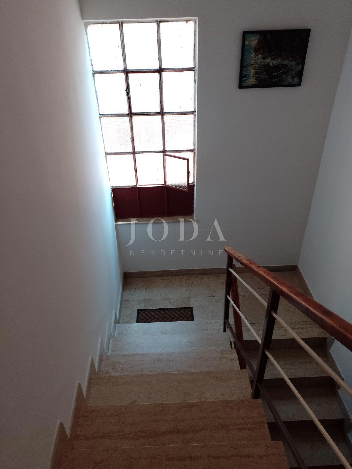 Apartma Na predaj - PRIMORSKO-GORANSKA CRIKVENICA